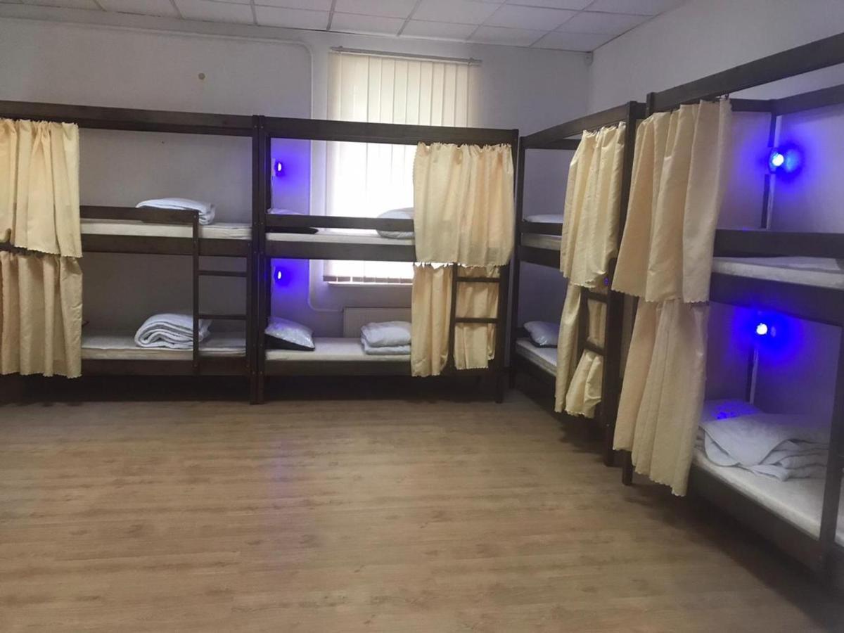 Ararat-Tarasa Shevchenka Hostel Kiev Ngoại thất bức ảnh