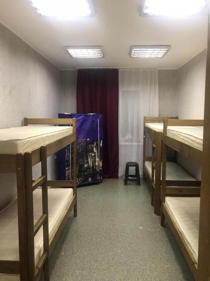 Ararat-Tarasa Shevchenka Hostel Kiev Ngoại thất bức ảnh