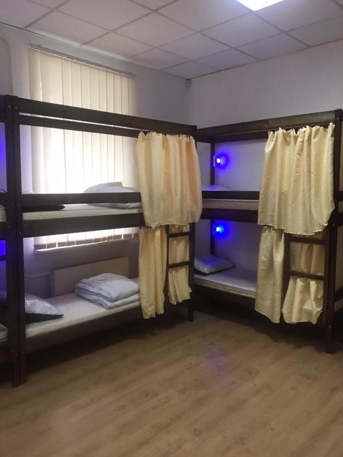 Ararat-Tarasa Shevchenka Hostel Kiev Ngoại thất bức ảnh