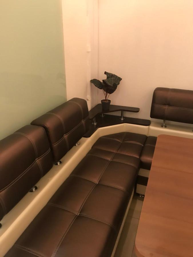Ararat-Tarasa Shevchenka Hostel Kiev Ngoại thất bức ảnh