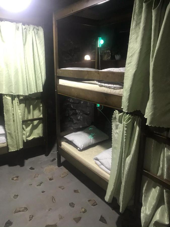 Ararat-Tarasa Shevchenka Hostel Kiev Ngoại thất bức ảnh