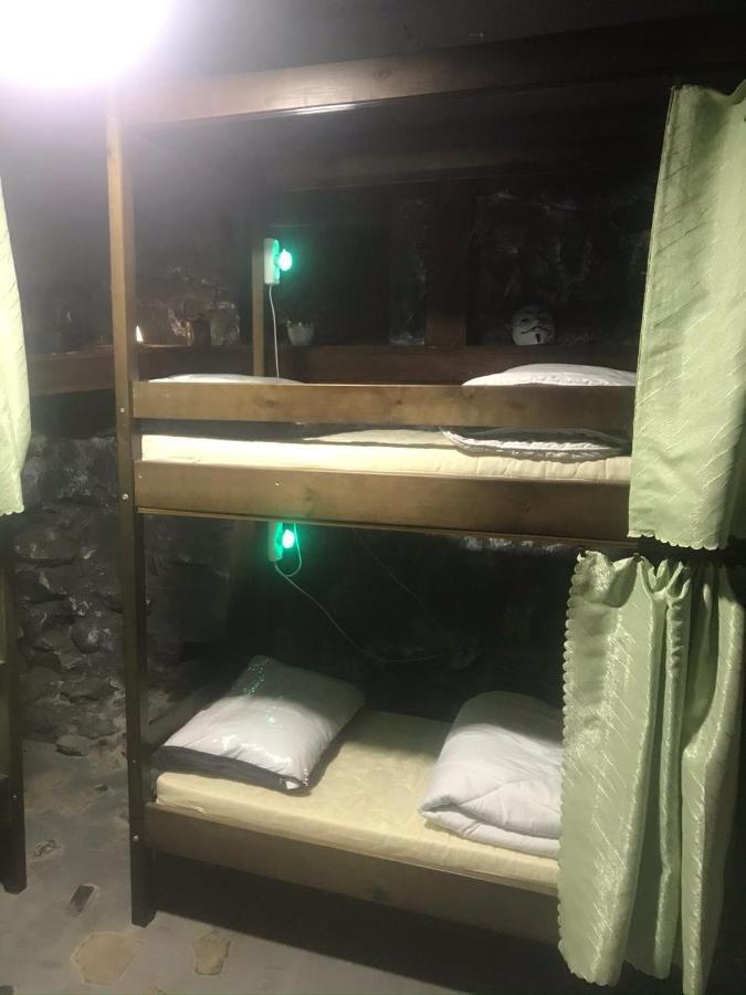 Ararat-Tarasa Shevchenka Hostel Kiev Ngoại thất bức ảnh